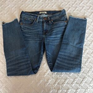 Madewell Cropped Ankle Jeans in Classic Blue